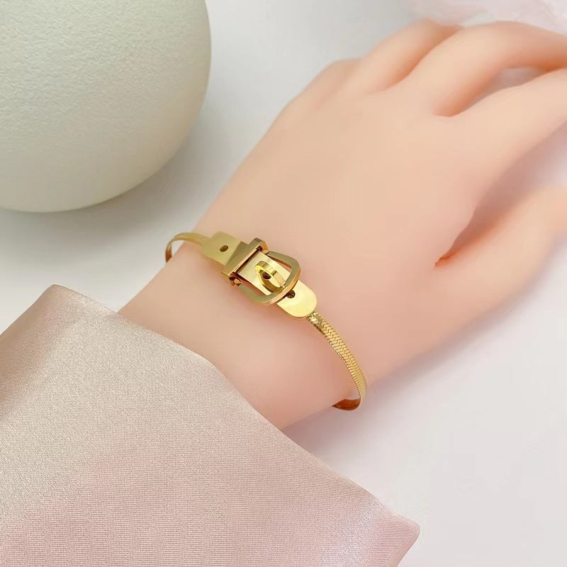 Buckle Chain Bracelet