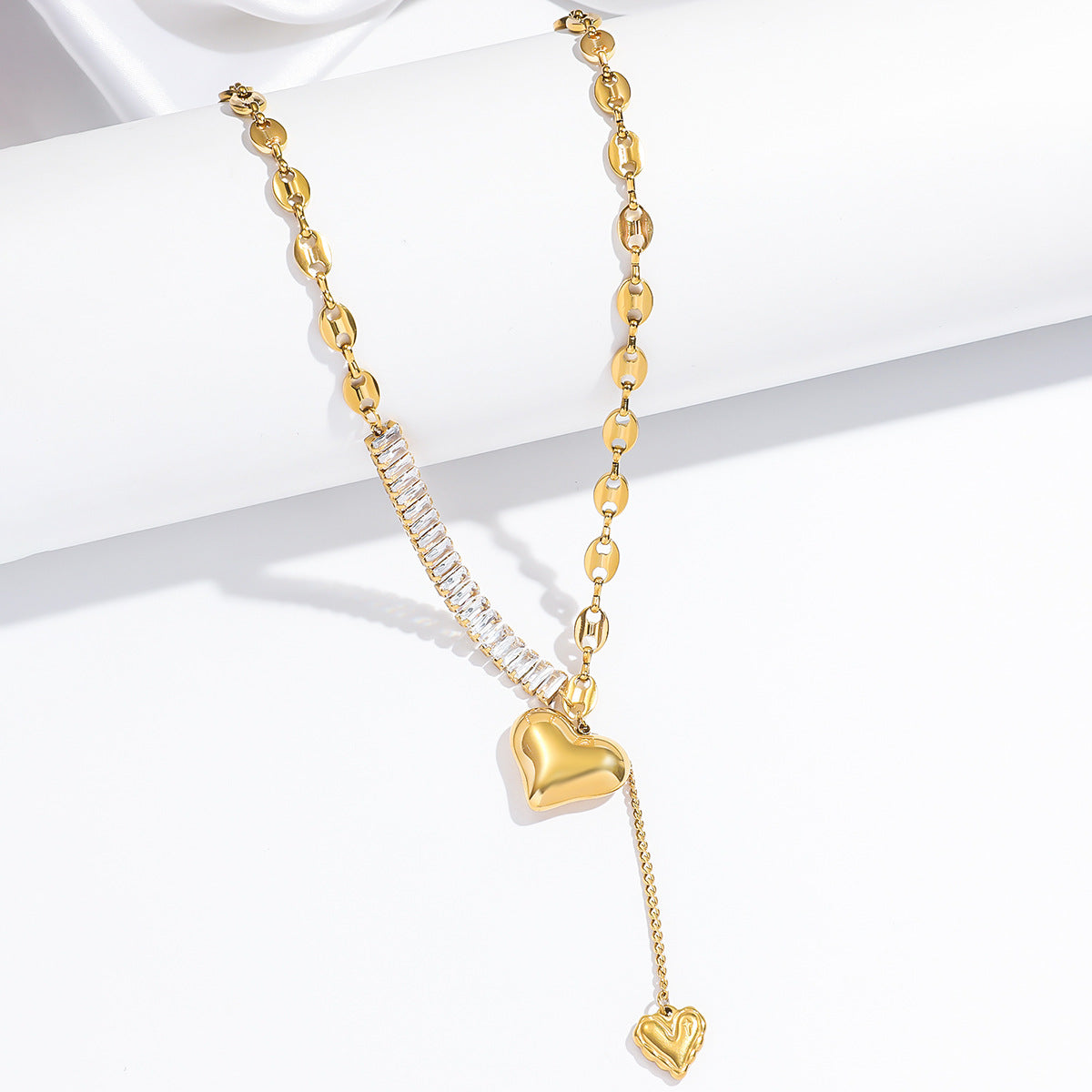 Dangling Heart Zircon Necklace